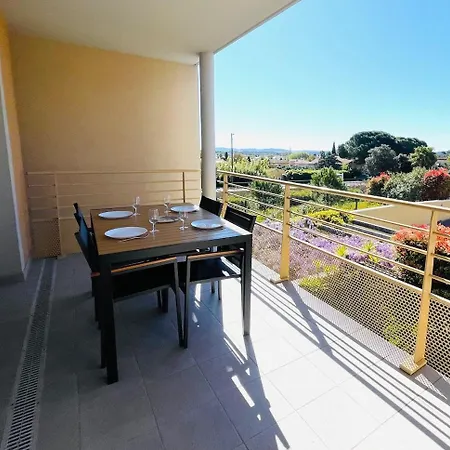 Appartement Cosy Avec Garage Et Terrasse Près De La Hyères
