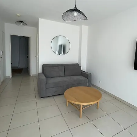 Cosy Avec Garage Et Terrasse Pres De La 아파트