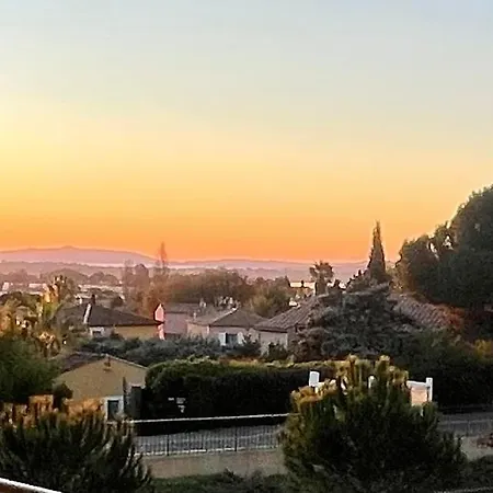 Cosy Avec Garage Et Terrasse Près De La Hyères