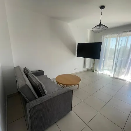 Cosy Avec Garage Et Terrasse Pres De La Apartment *
